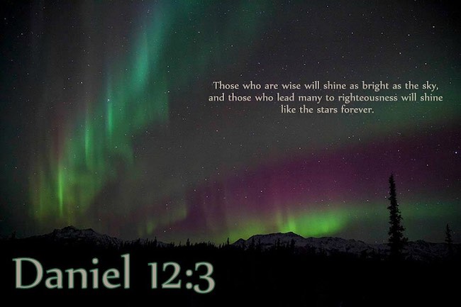 beresheit-daniel-12-3-northern-lights-web